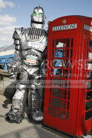 Lloyd Scott 9ft Monster London Marathon 2008