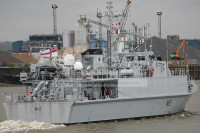 HMS Shoreham Minehunter Sandown Class