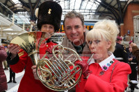 LONDON POPPY DAY   7799