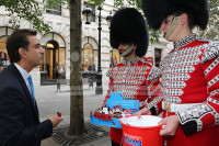 LONDON POPPY DAY  7716